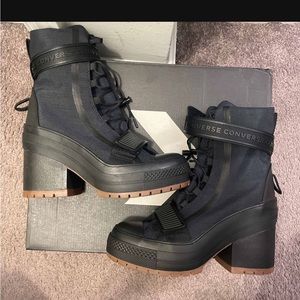 Women’s Chuck Taylor All Star GR82 Extra-High ”Black”